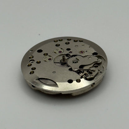 ST 1686 Watch Movement Manual Wind Swiss 17 Jewels Vintage Parts Repair 25.9mm