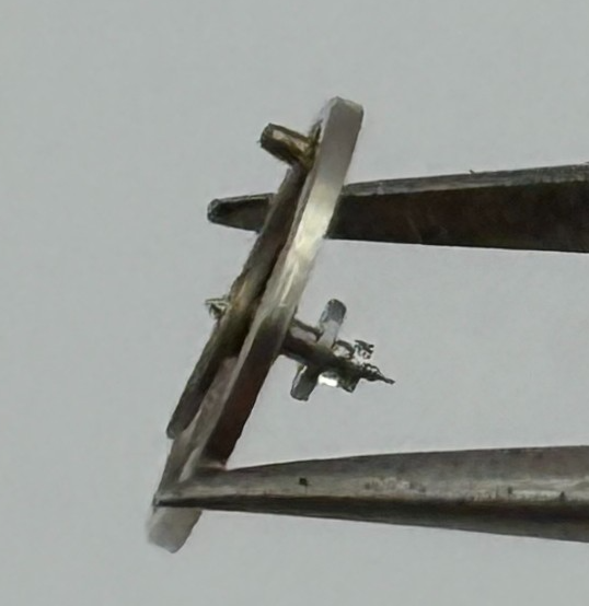 Brac 2051 Balance Wheel Complete And Spring 5½’’’ 69 M Watch Movement Parts 