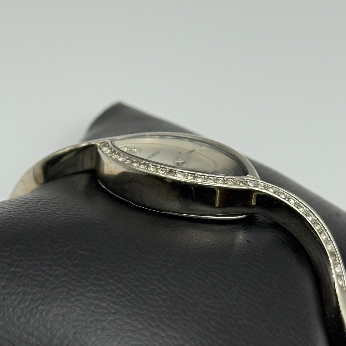 Sekonda Ladies Quartz Watch Crystal Accents Silver Tone Bracelet Working 17mm