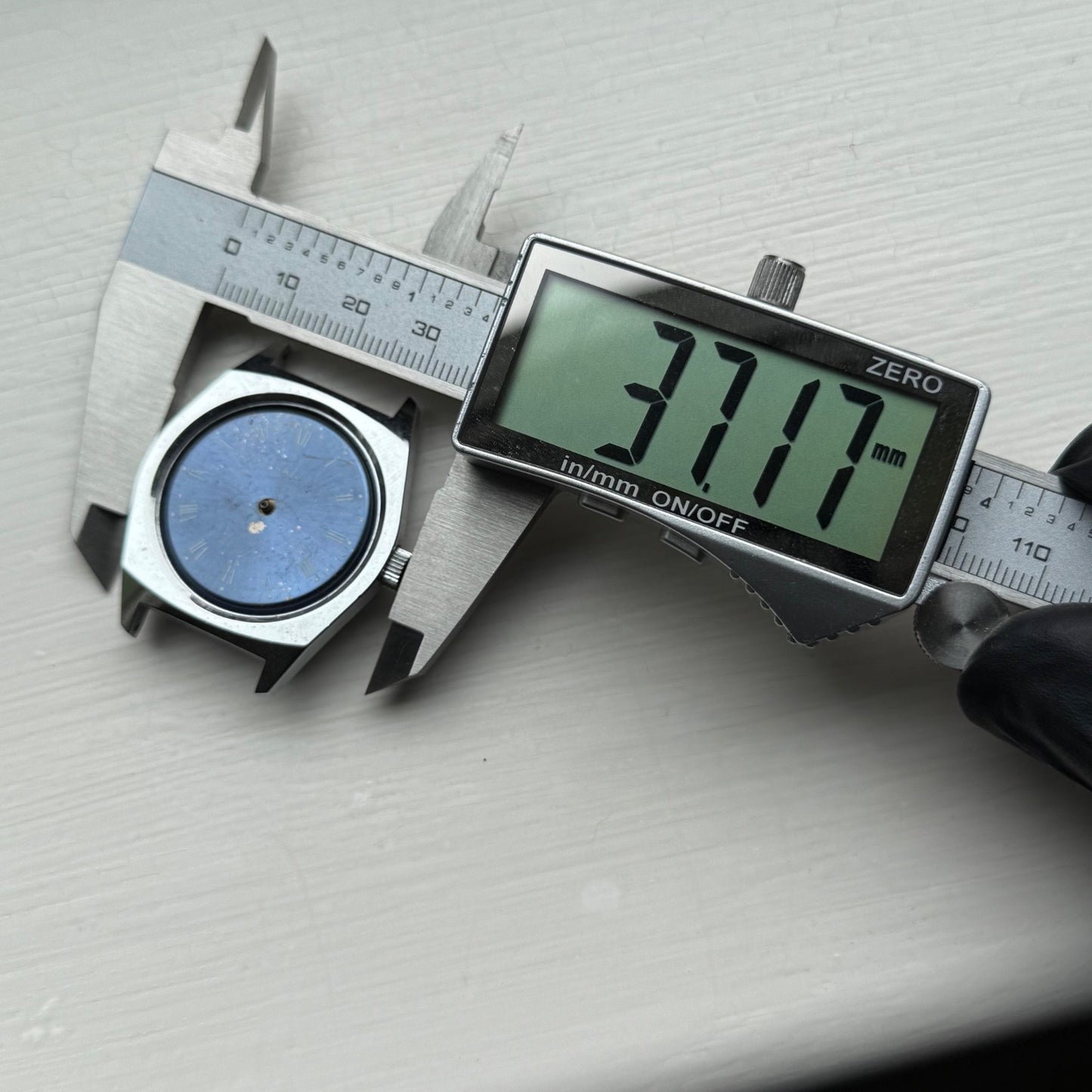 34mm Vintage Ruhla Made In GDR Blue Dial Manual Wind Watch PARTS / REPAIR