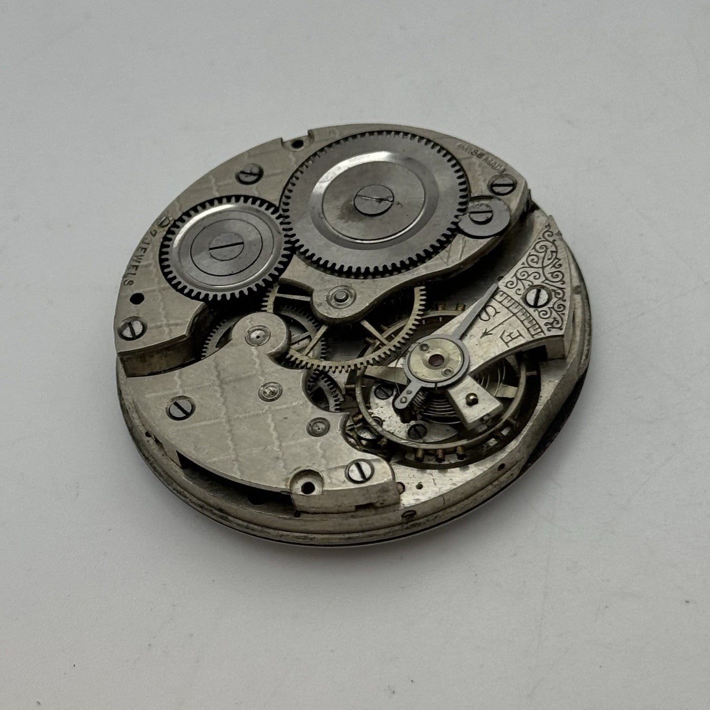 42.9mm Unidentified Swiss Balance Ok Hunter Vintage Pocket Watch Movement PARTS
