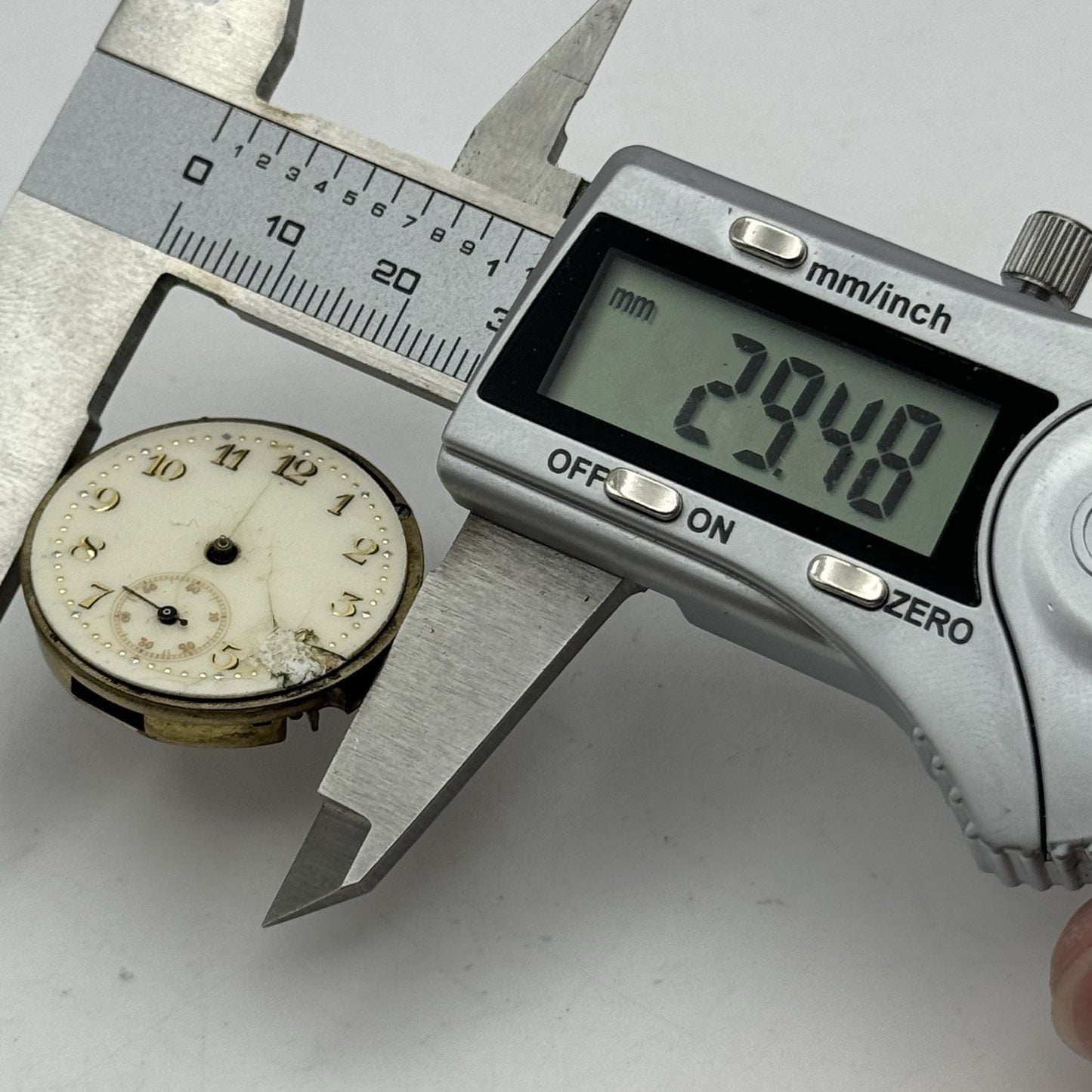 29.4mm Possibly Albert Didisheim & Freres Patent 6776 Watch Movement PARTS