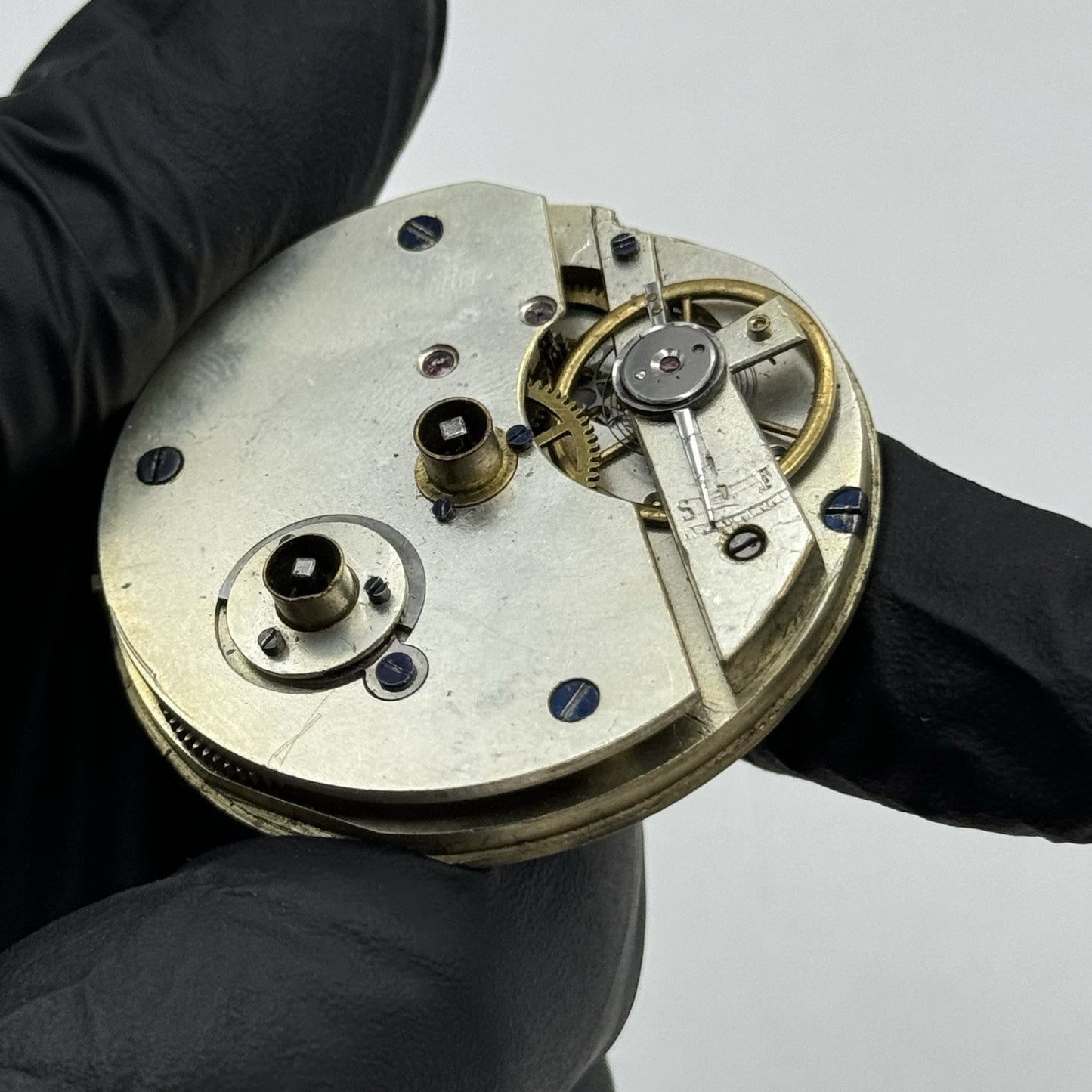 42.9mm Antique Key Wound Pocket Watch Movement - Roman Numerals PARTS REPAIR