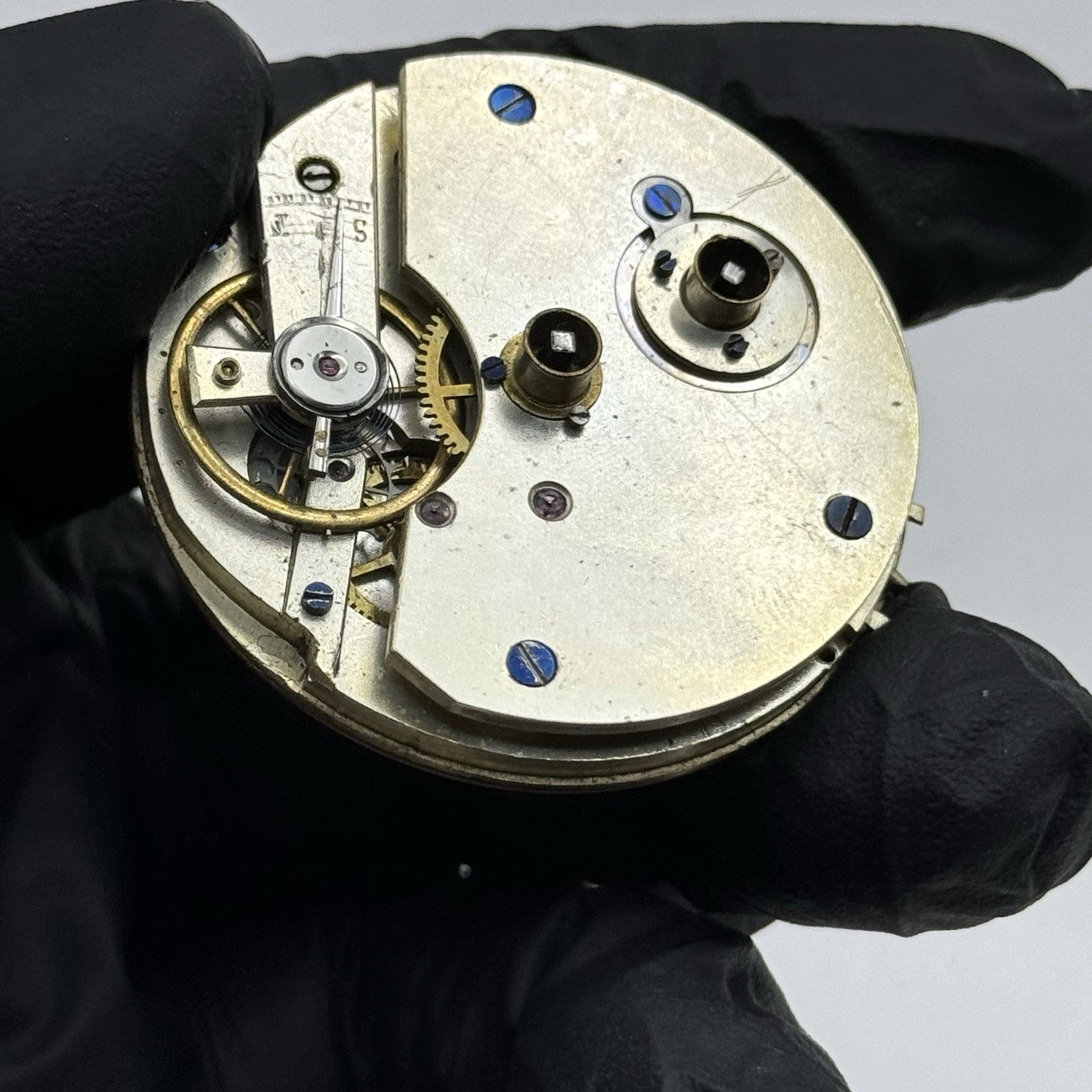 42.9mm Antique Key Wound Pocket Watch Movement - Roman Numerals PARTS REPAIR