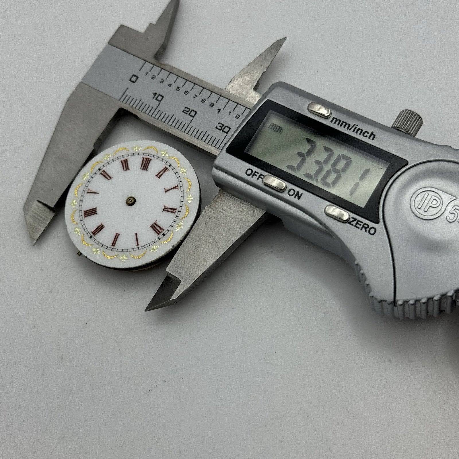 33.8mm Antique Beautiful Porcelain Dial Pocket Watch Movement - PARTS REPAIR
