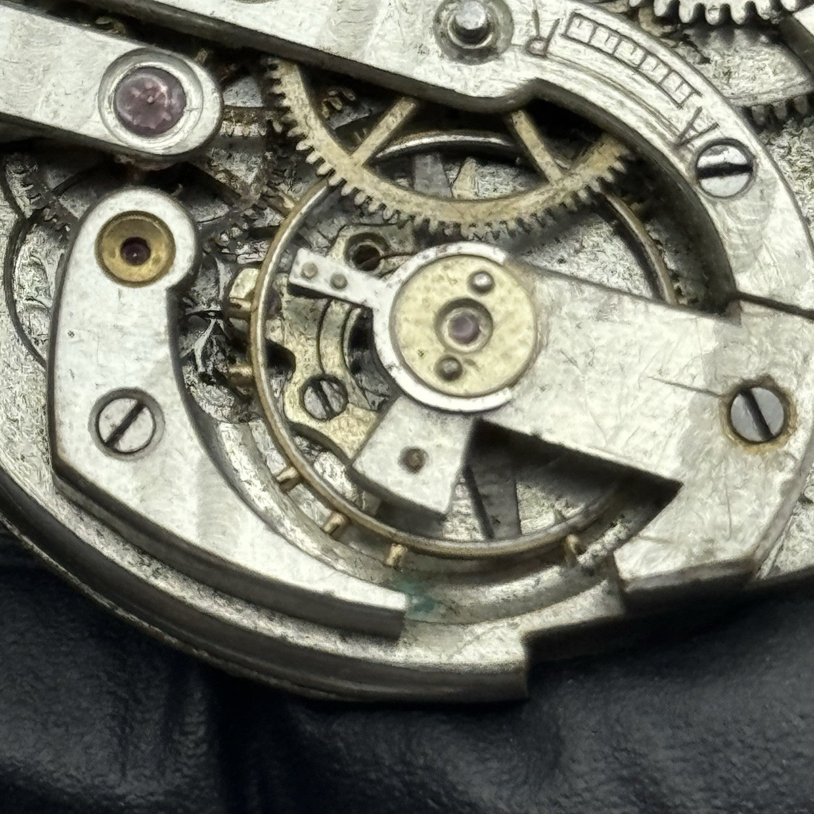 45.2mm Interesting Unidentified Vintage Pocket Watch Movement - PARTS REPAIR